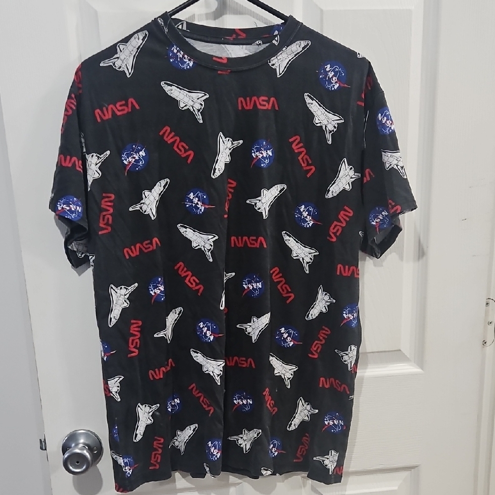 NASA Black‎ Graphic Men's T-Shirt Size Large